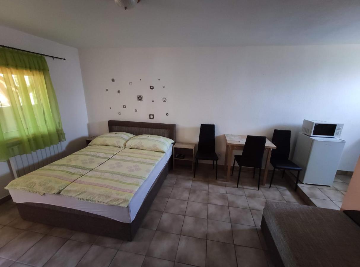 Vasti Apartman Siófok Eksteriør bilde