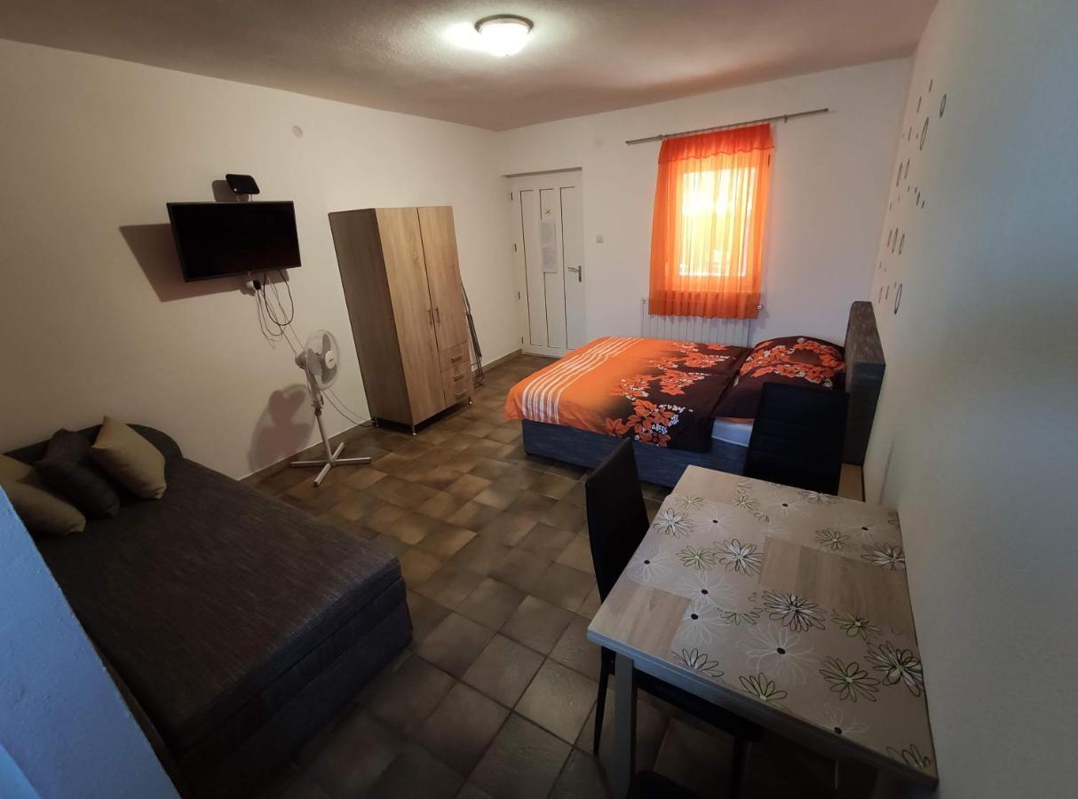 Vasti Apartman Siófok Eksteriør bilde